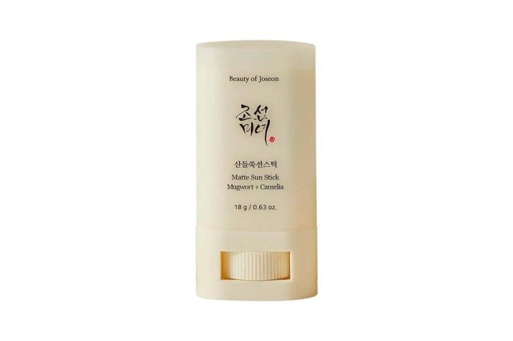 Матирующий солнцезащитный стик Beauty of Joseon Matte Sun Stick Mugwort+Camelia SPF50+ PA++++, 18 гр